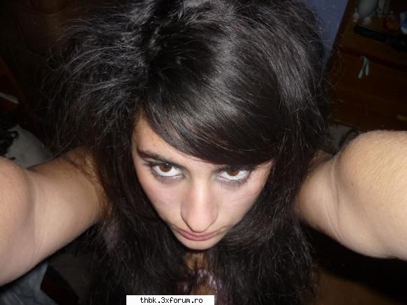 asta e ultima k ajunge... :rotfl: 


prea multe poze  :rotfl:  :rotfl: duda