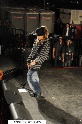Tom on stage - KiDo_ - �Gallery�